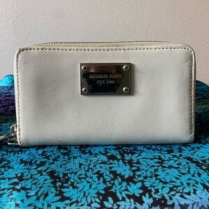 Michael Kors Saffiano Cream Wallet